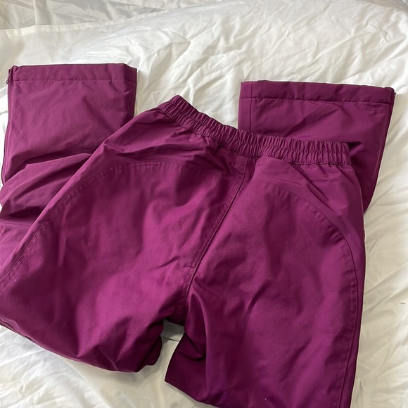 Lands’End NEW snow pants, size 12. Waterproof, reinforced knees, Bundle & ski! - Picture 3 of 6